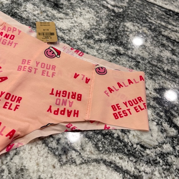 Victoria’s Secret PINK Christmas cheeky panty - Picture 3 of 9